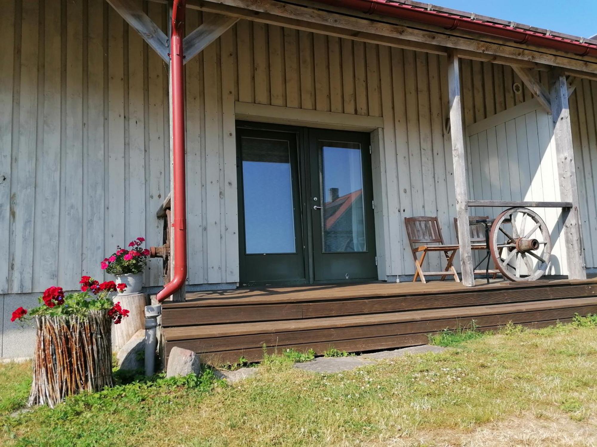 Piibelehe Guest Accommodation Kuressaare Zewnętrze zdjęcie