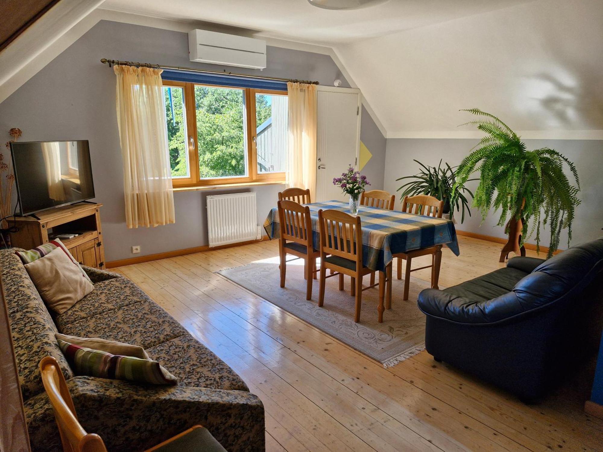 Piibelehe Guest Accommodation Kuressaare Zewnętrze zdjęcie