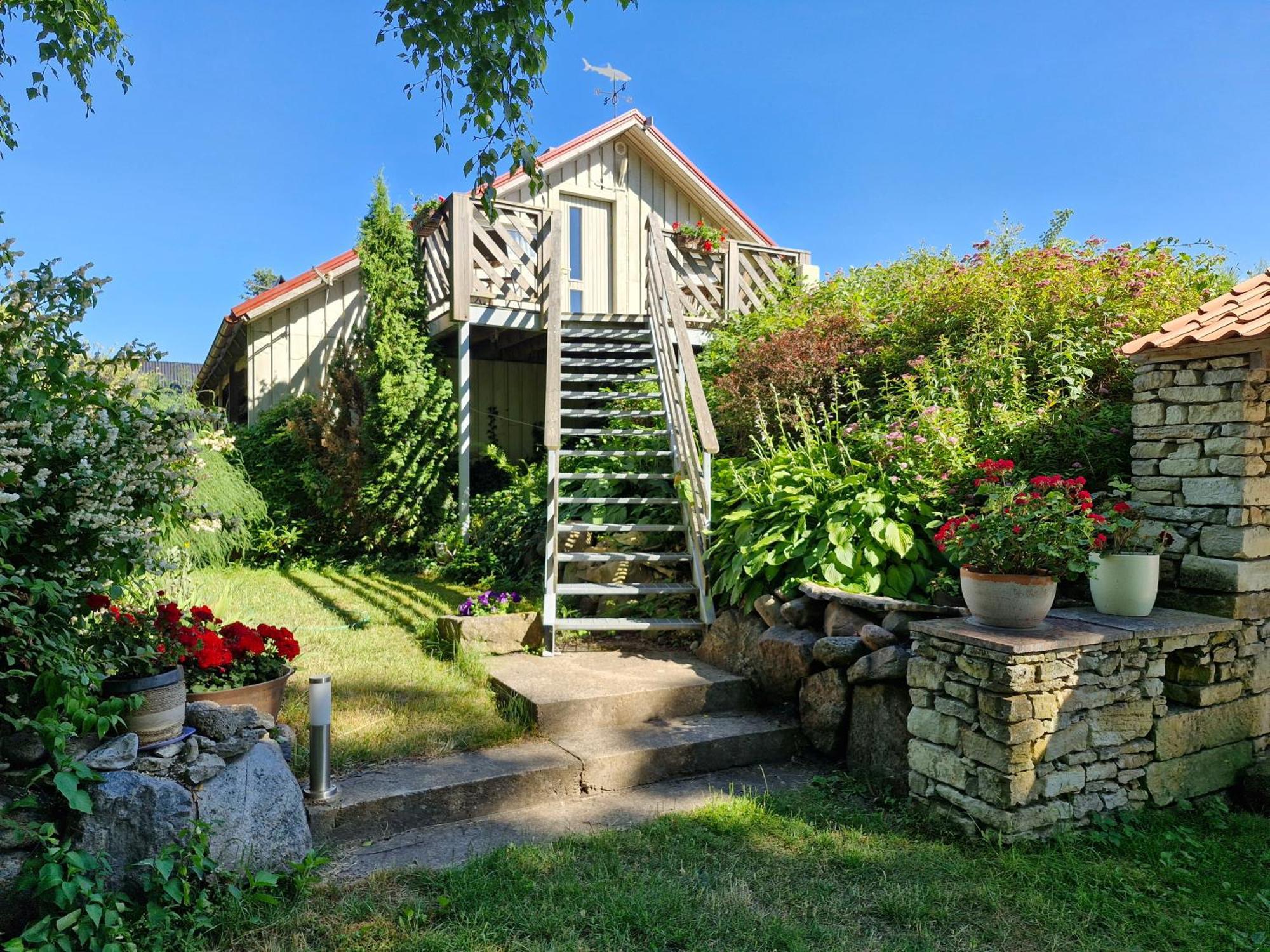 Piibelehe Guest Accommodation Kuressaare Zewnętrze zdjęcie