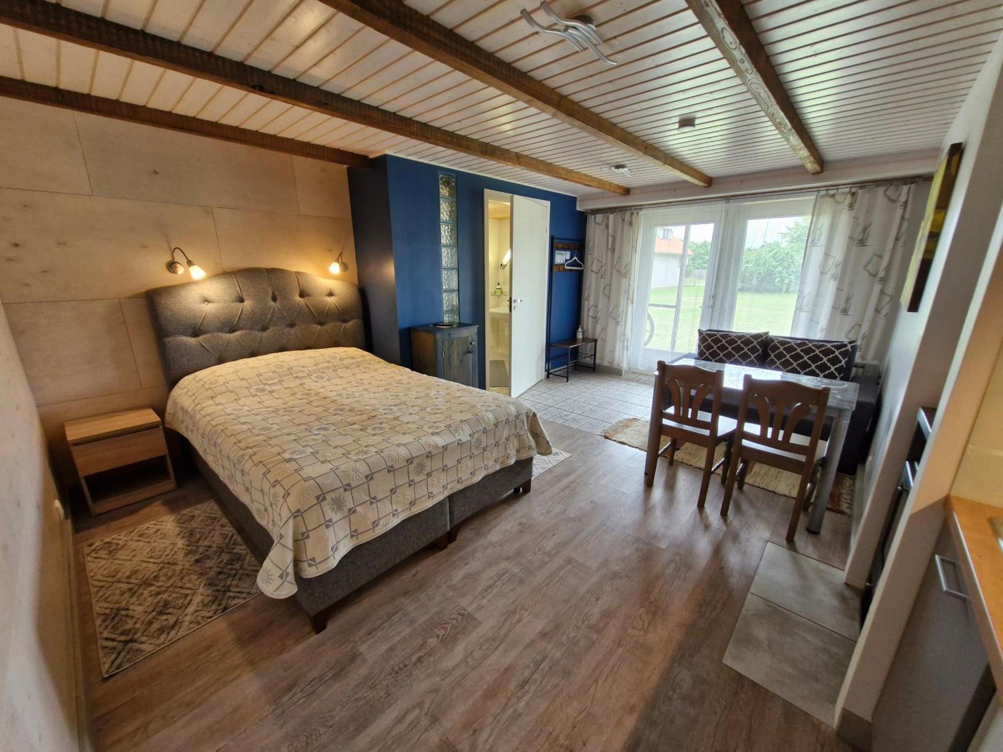 Piibelehe Guest Accommodation Kuressaare Zewnętrze zdjęcie